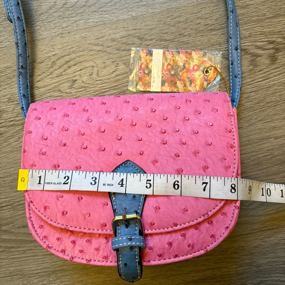 Cara Pink crossbody bag ostrich patern. - Picture 5 of 9